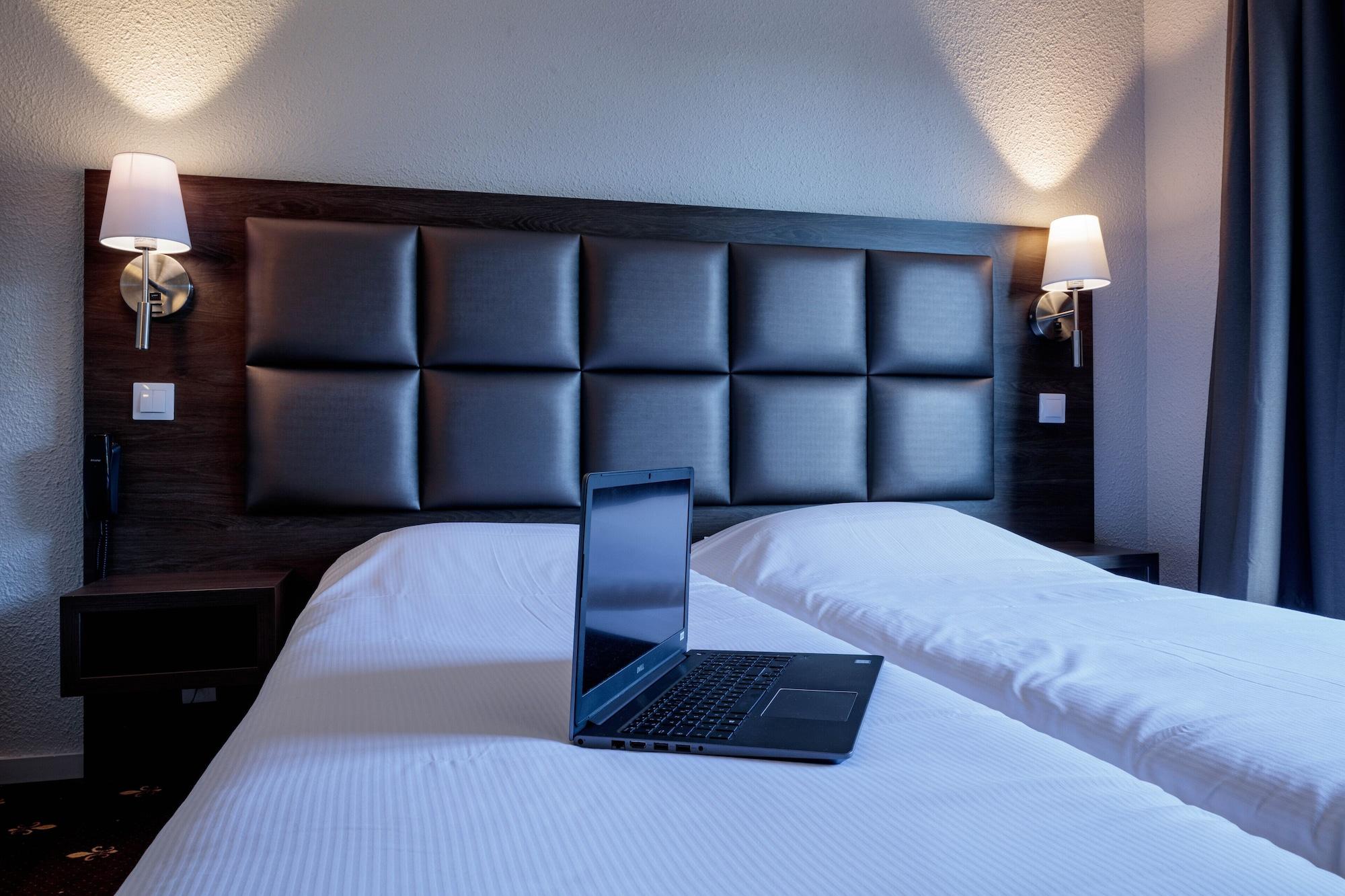 Logis Hotel Noemys Morgon ヴィリエ・モルゴン エクステリア 写真