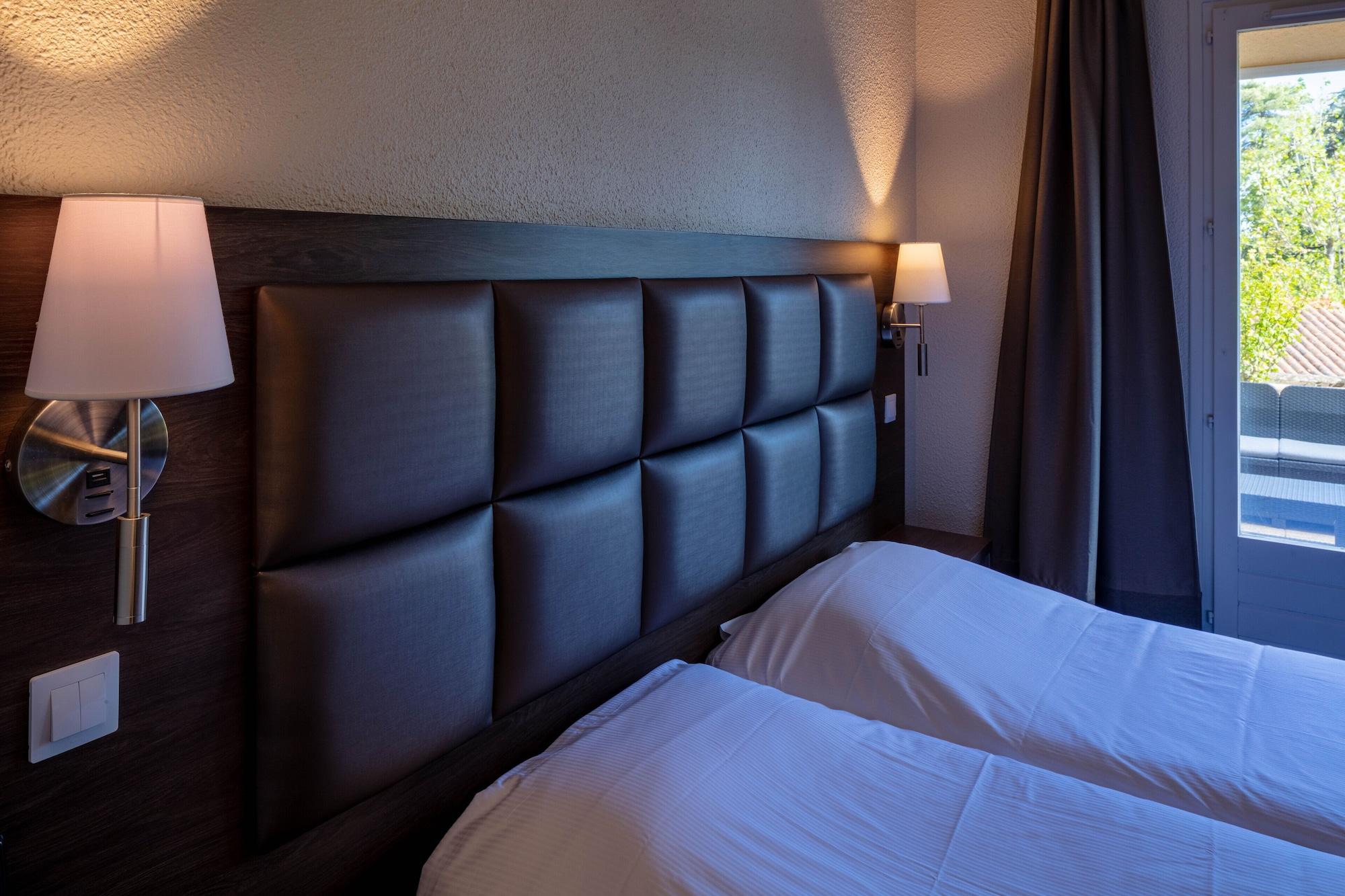 Logis Hotel Noemys Morgon ヴィリエ・モルゴン エクステリア 写真