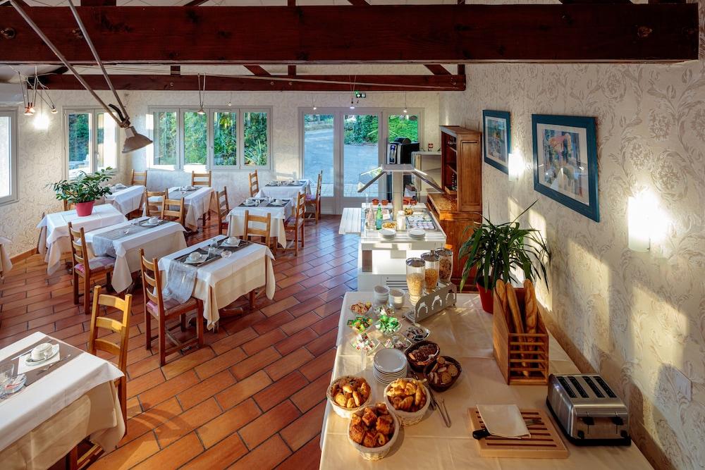 Logis Hotel Noemys Morgon ヴィリエ・モルゴン エクステリア 写真
